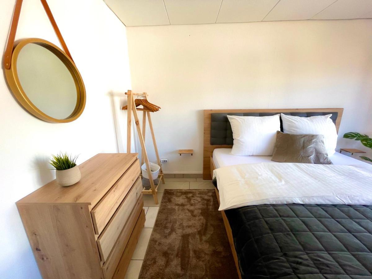 Gemuetliche Ferienwohnung Mit Kostenfreiem Pool Höchenschwand Exterior foto
