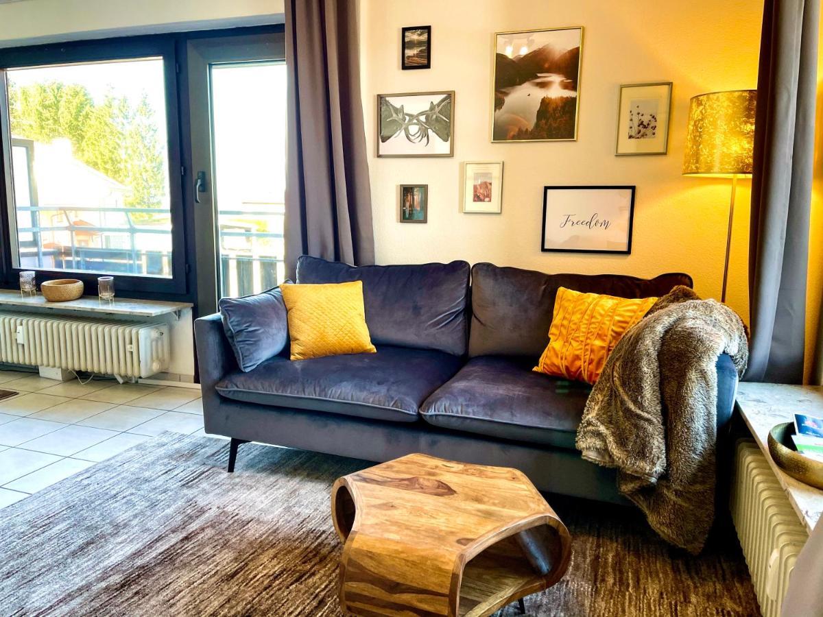 Gemuetliche Ferienwohnung Mit Kostenfreiem Pool Höchenschwand Exterior foto