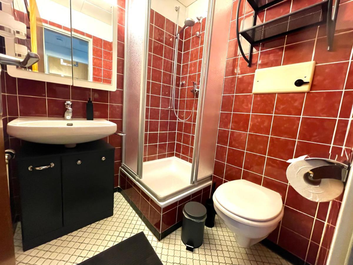 Gemuetliche Ferienwohnung Mit Kostenfreiem Pool Höchenschwand Exterior foto